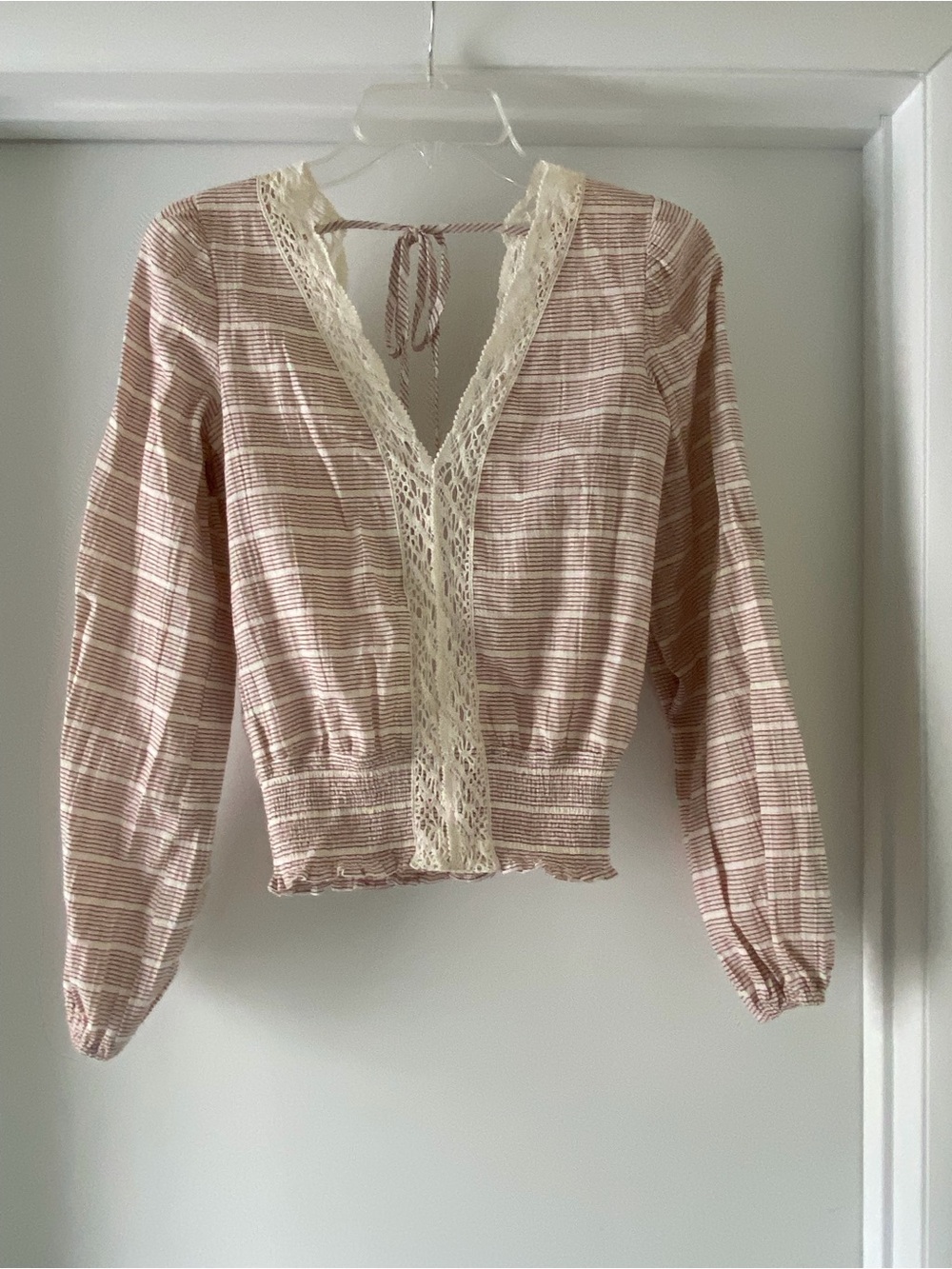 Women's Striped Lace-Trim Long Sleeve Top